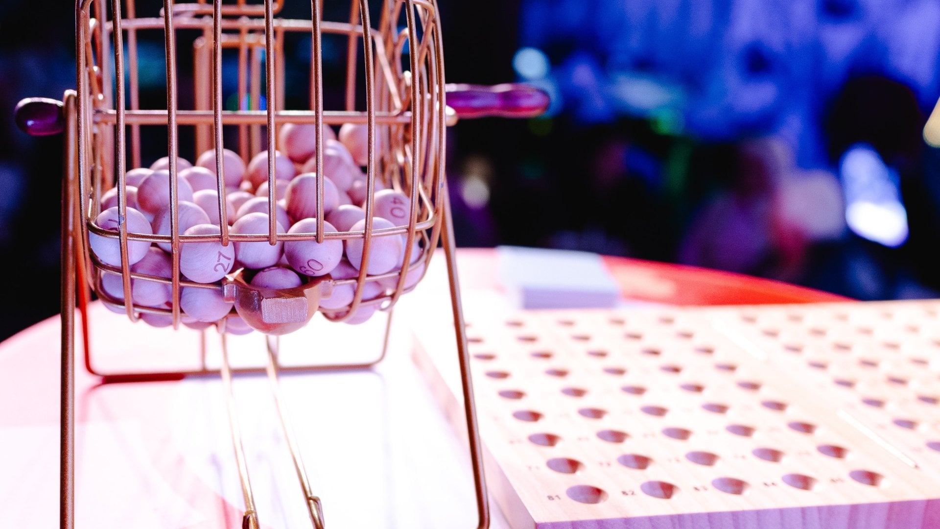 Participez aux événements organisés par le casino de Juan-les-Pins (bingos, spectacles...)